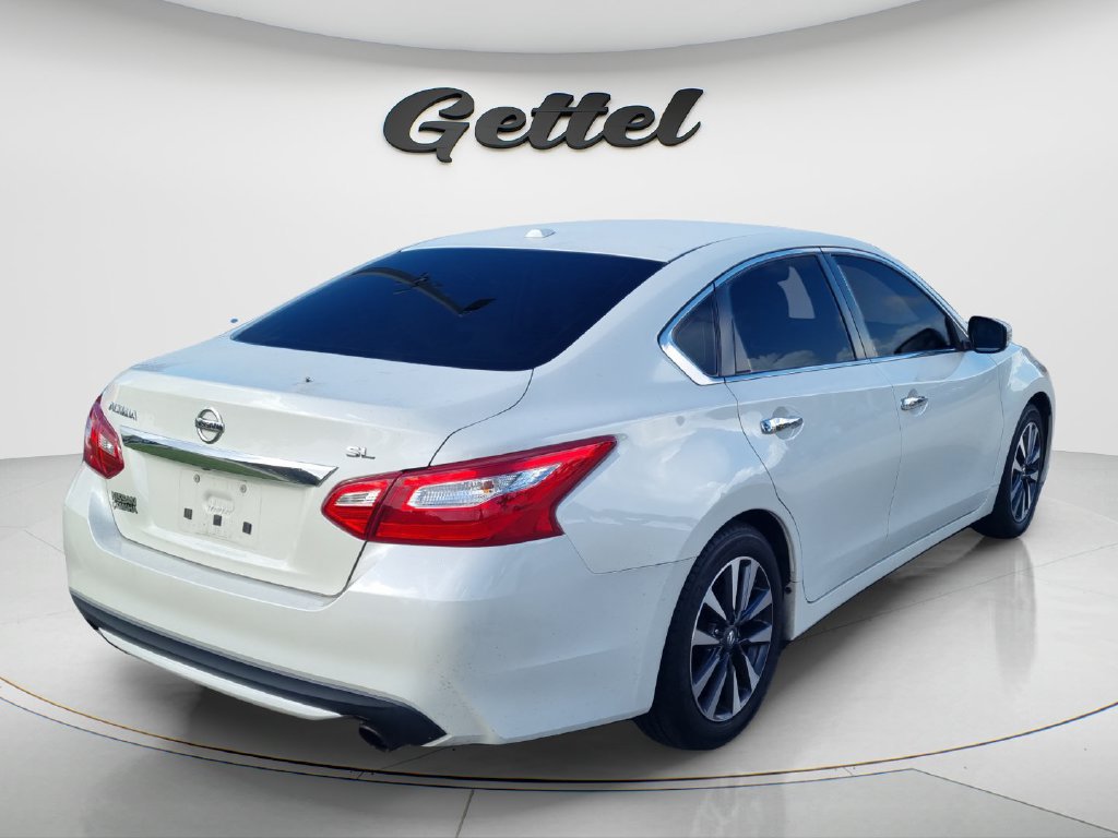 Used 2017 Nissan Altima 2.5 SL w/ 2.5 Technology Package FWD image 4