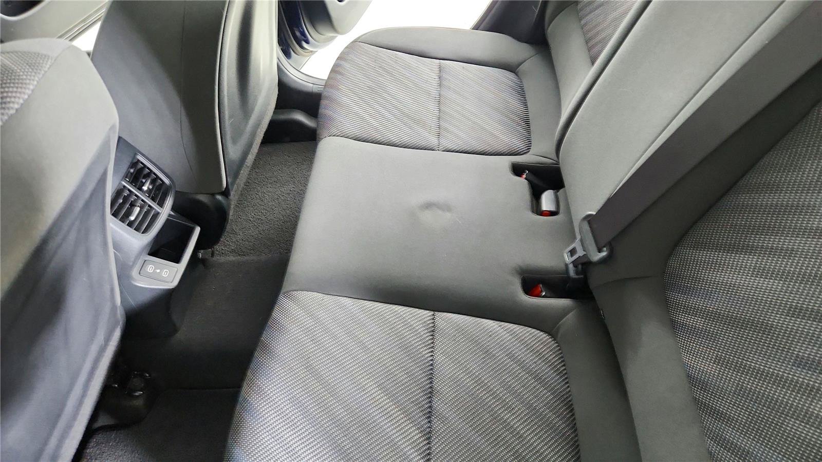 Used 2025 Kia Seltos LX AWD/4WD image 22