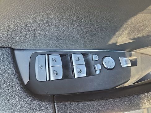 Used 2021 BMW X3 xDrive30i w/ Premium Package image 15