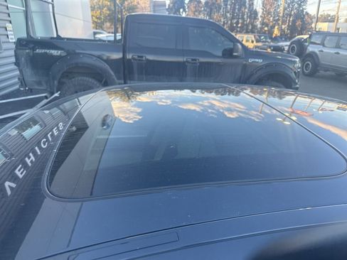 Used 2011 BMW 550i xDrive Sedan image 8