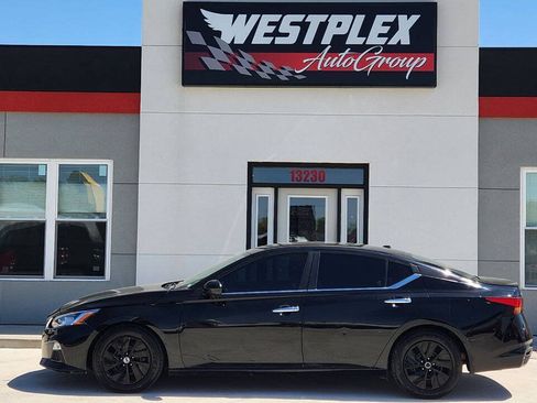 Used 2019 Nissan Altima 2.5 S FWD image 23