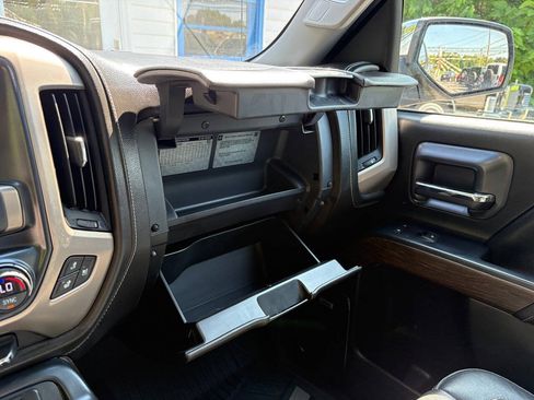 Used 2018 GMC Sierra 1500 Denali AWD/4WD image 15