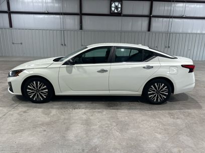 Used 2025 Nissan Altima 2.5 SV