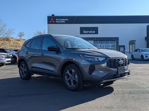 Used 2025 Ford Escape ST-Line image 1