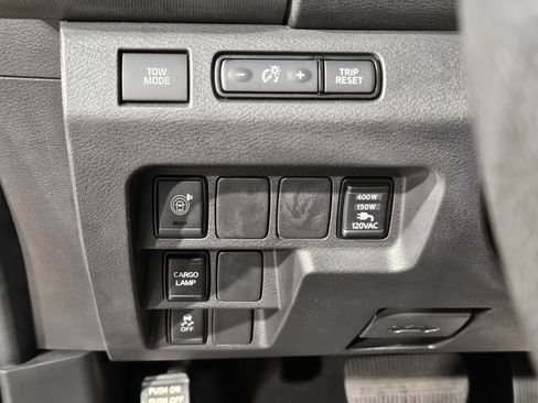 Used 2022 Nissan Frontier Pro-X image 25