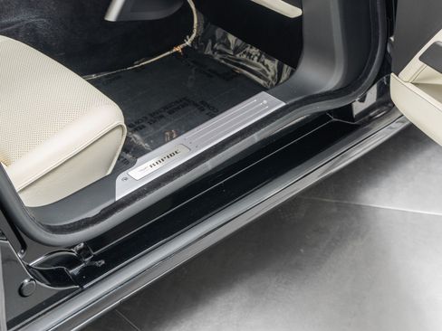 Used 2012 Aston Martin Rapide RWD image 31