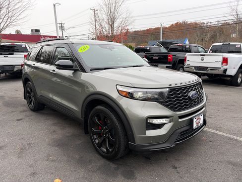 Used 2020 Ford Explorer ST w/ ST Street Pack image 4