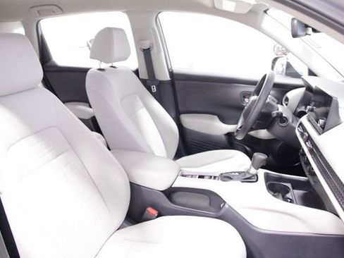 Certified 2023 Honda HR-V LX image 14