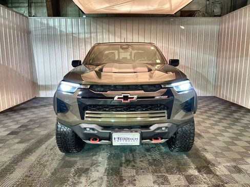 Used 2024 Chevrolet Colorado ZR2 w/ Safety Package image 3