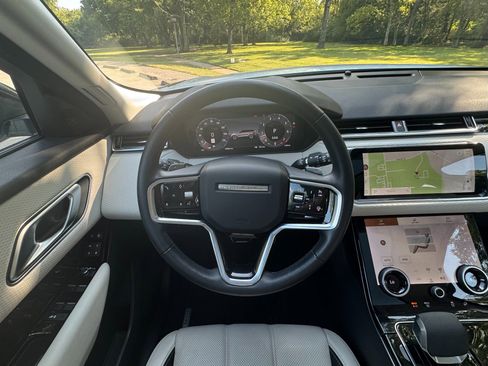 Used 2023 Land Rover Range Rover Velar R-Dynamic S image 52