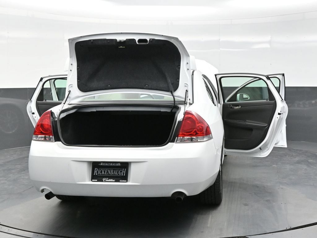 Used 2014 Chevrolet Impala LTZ FWD image 40