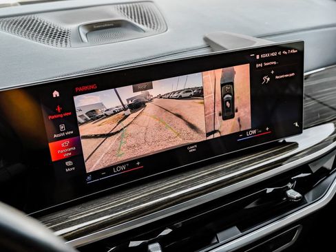 Used 2023 BMW X7 M60i w/ Executive Package AWD/4WD image 19