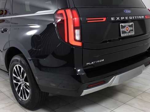 Used 2025 Ford Expedition Platinum AWD/4WD image 52