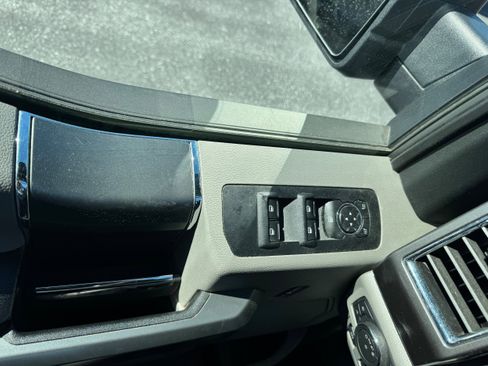 Used 2016 Ford F150 XLT w/ Equipment Group 302A Luxury AWD/4WD image 17