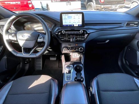 Used 2025 Ford Escape ST-Line image 14