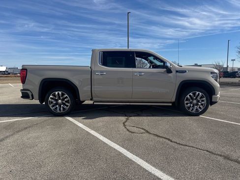 New 2026 GMC Sierra 1500 Denali w/ Denali Reserve Package image 7