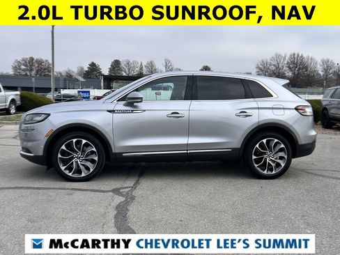 Used 2021 Lincoln Nautilus Reserve image 11