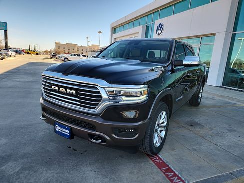 Used 2020 RAM 1500 Limited image 3