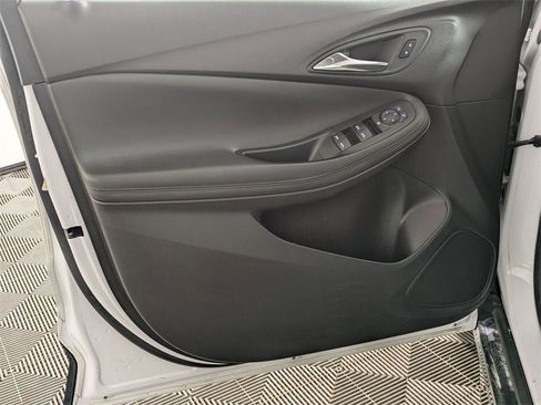 Used 2024 Buick Encore GX Sport Touring image 13