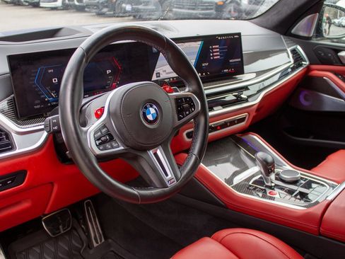 Used 2025 BMW X5 M Competition w/ Executive Package image 11