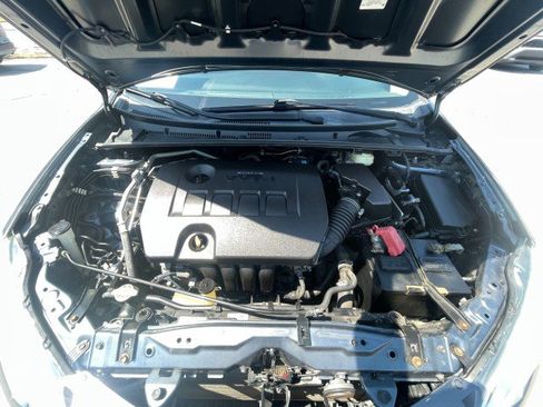 Used 2016 Toyota Corolla LE image 18