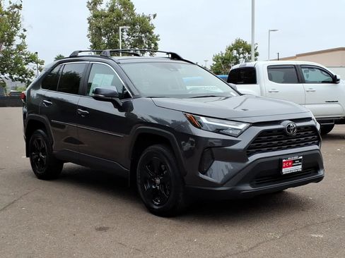 Used 2024 Toyota RAV4 XLE FWD image 3