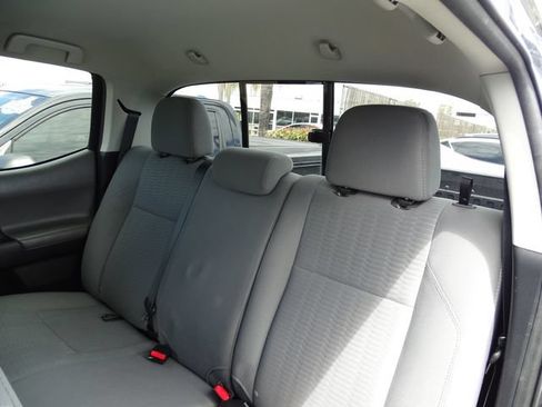 Used 2019 Toyota Tacoma SR RWD image 9