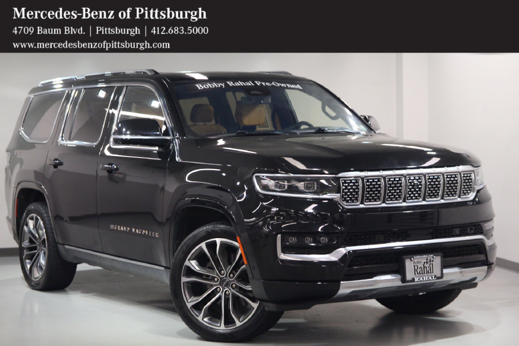 Used 2022 Jeep Grand Wagoneer Series III w/ Rear Seat Video Group 1 AWD/4WD image 1