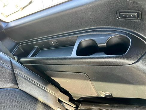 Used 2020 Ford Expedition Limited image 39