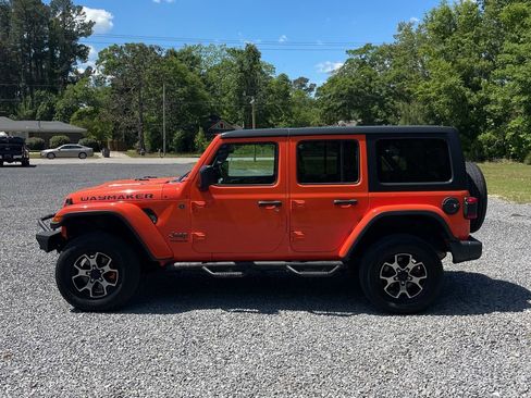 Used 2018 Jeep Wrangler Unlimited Rubicon w/ Safety Group image 3