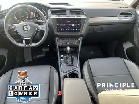 Certified 2021 Volkswagen Tiguan SE image 31