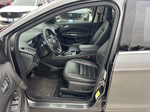 Used 2019 Ford Escape SEL image 11