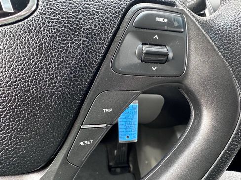 Used 2015 Kia Forte LX image 14