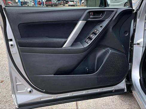 Used 2015 Subaru Forester 2.5i Premium image 21