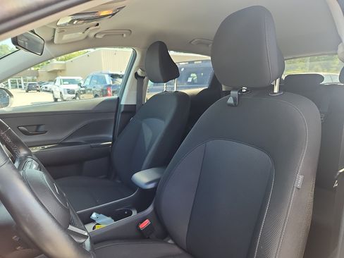 Certified 2024 Hyundai Kona SEL AWD/4WD image 22