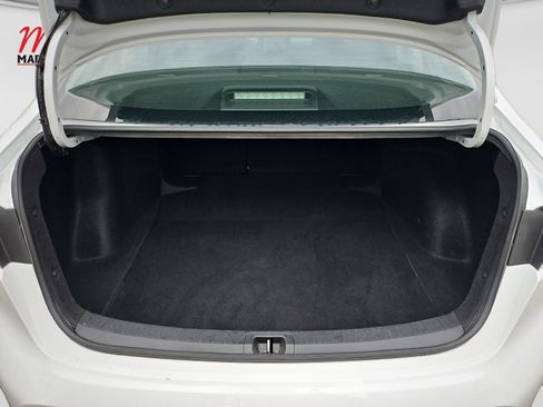 Used 2024 Toyota Corolla LE FWD image 19