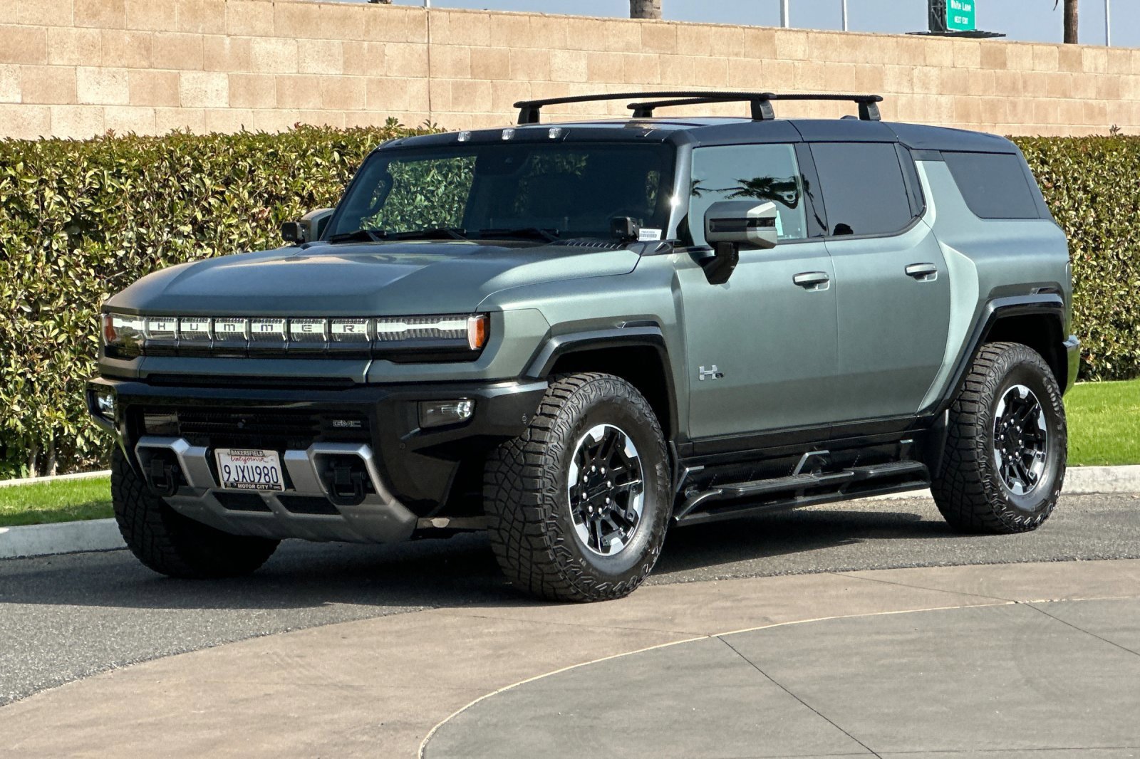 Certified 2024 GMC Hummer EV 3X w/ Extreme Off-Road Package AWD/4WD image 8