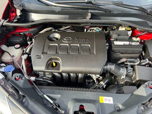 Used 2021 Toyota C-HR Limited image 10