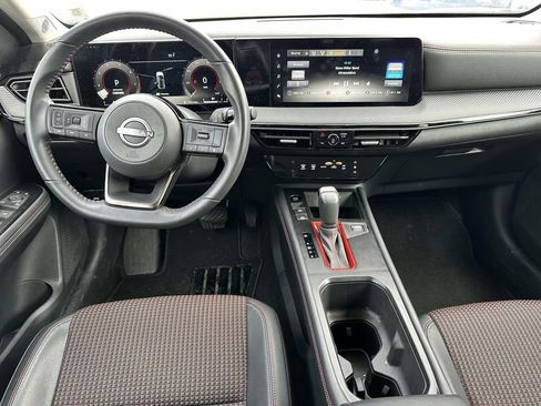 Used 2025 Nissan Kicks SR w/ Interior Electronics Package AWD/4WD image 15