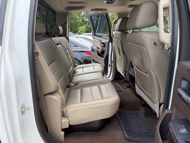 Used 2015 GMC Sierra 2500 Denali w/ Duramax Plus Package AWD/4WD image 19