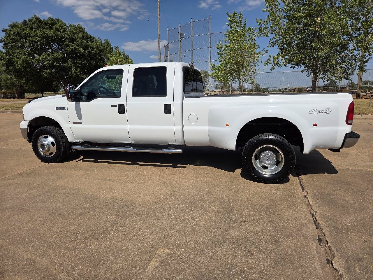 Used 2006 Ford F350 King Ranch AWD/4WD image 6