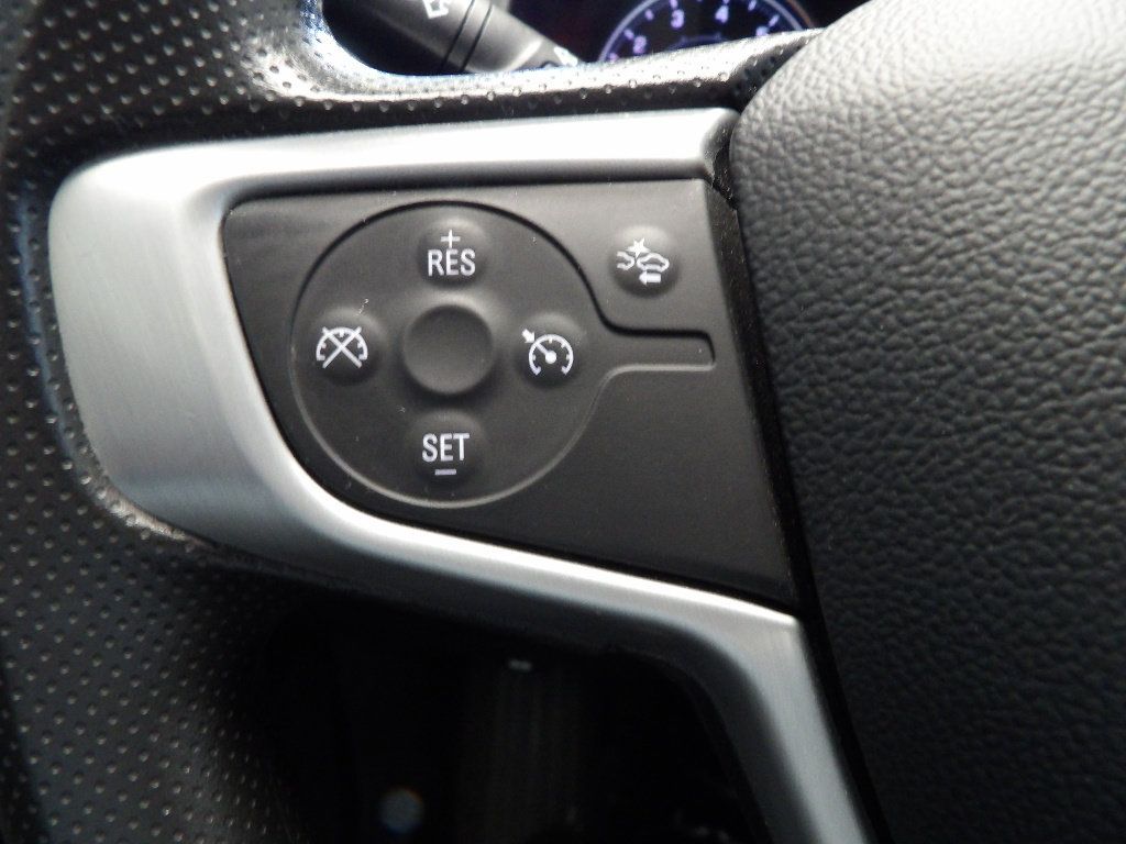 Used 2024 GMC Terrain SLE AWD/4WD image 28