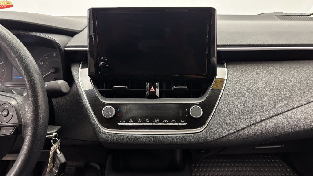 Used 2024 Toyota Corolla LE FWD image 18