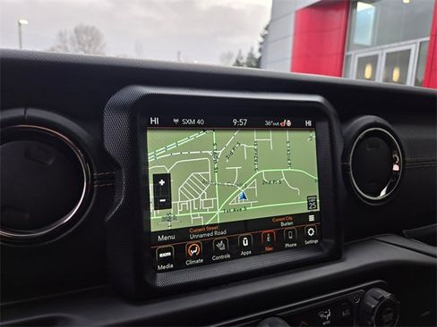 Used 2023 Jeep Wrangler Unlimited Sahara image 25