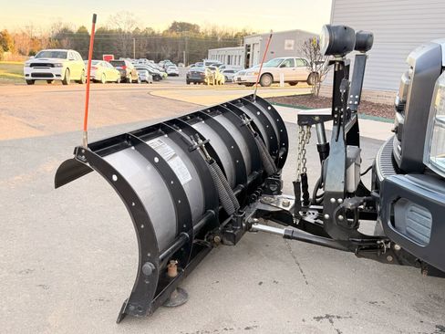 Used 2015 Ford F250 XL w/ Power Equipment Group image 50