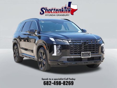 Used 2023 Hyundai Palisade XRT FWD image 3