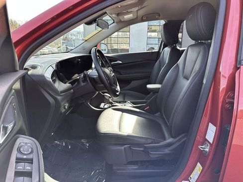 Used 2024 Buick Encore GX Sport Touring image 13