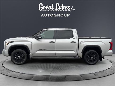 Used 2024 Toyota Tundra Limited image 2