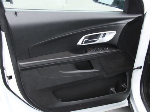 Used 2016 Chevrolet Equinox LS image 11