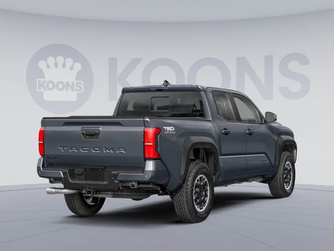 Used 2025 Toyota Tacoma TRD Off-Road w/ TRD Off Road Premium Package AWD/4WD image 2